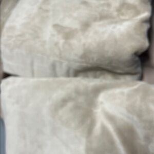 Berkshire Crushed Velvet  Duvet cover & Pillow shames